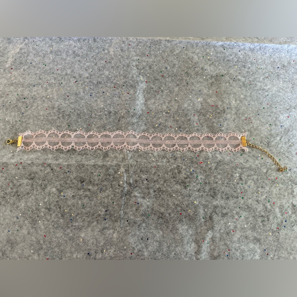 Milakoo. Pink Lace Choker.